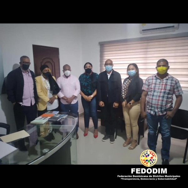 Comisión de FEDODIM logra acuerdo con autoridades municipales de Sosua.