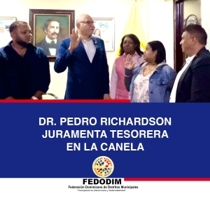 DR. PEDRO RICHARDSON JURAMENTA TESORERA EN LA CANELA