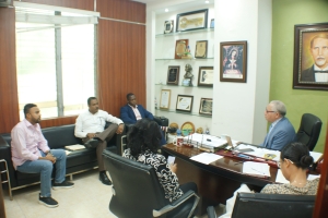 El Presidente y Director Ejecutivo de FEDODIM reciben a los alcaldes distritales de La Colonia y El Lim&oacute;n