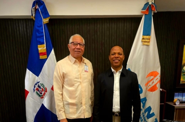 Director Ejecutivo de FEDODIM se re&uacute;ne con el director del INTRANT para coordinar congreso sobre movilidad sostenible
