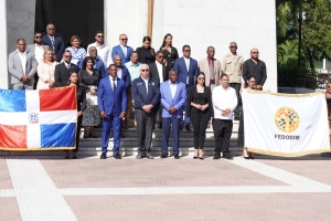 FEDODIM conmemora su 20.&ordm; aniversario con ofrenda floral en el Altar de la Patria y encuentro institucional
